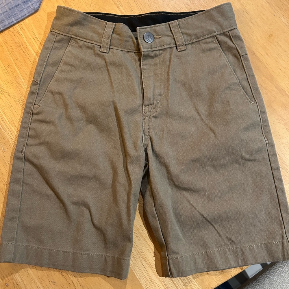 Volcome Khaki Shorts size 25